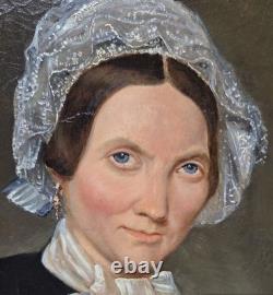 Tableau Ovale ancien Portrait D'une Femme. Peinture huile sur toile Reentoilé