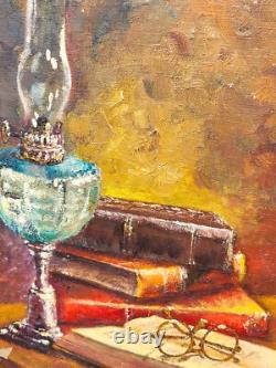 Tableau ancien signée Sylvie. LAMPE À PÉTROLE ET LIVRES Peinture huile sur toile